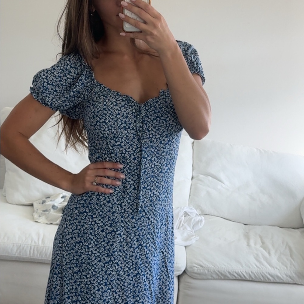Lulu's Blue Floral Puff-Sleeve Midi Dress